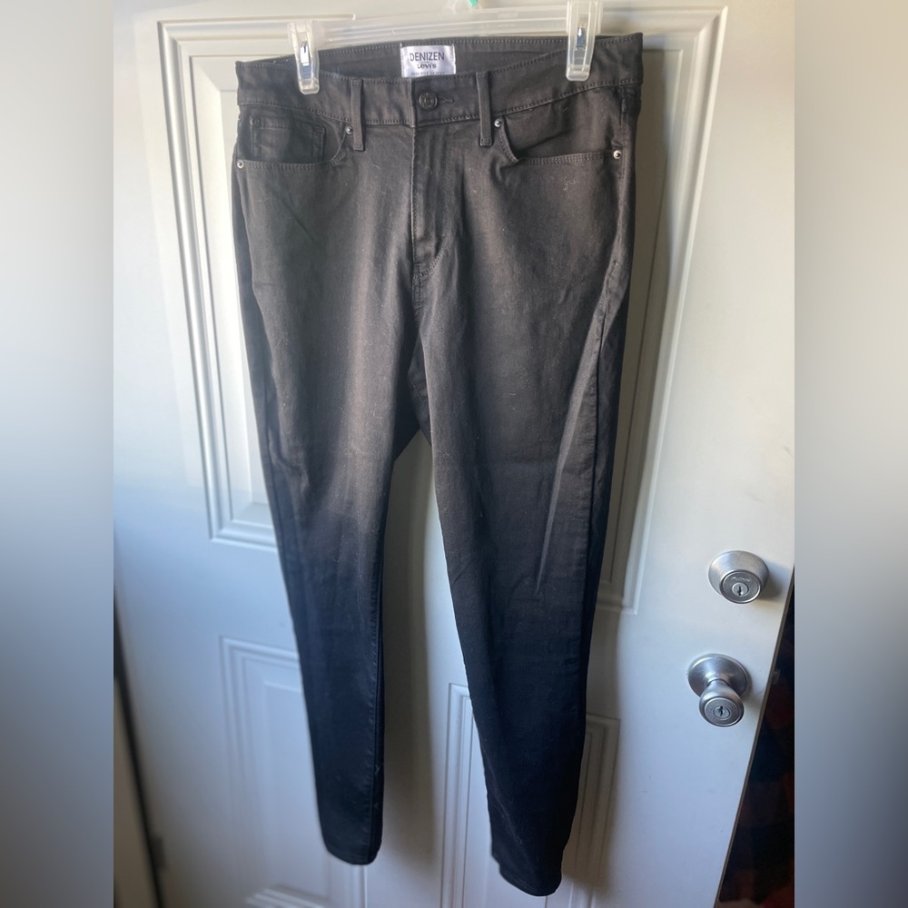 NWOT black jeans size 14( w32 L30) high rise!
